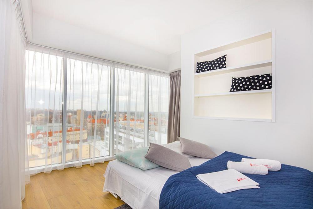 Capital Apartments - Towarowa Poznan Ngoại thất bức ảnh