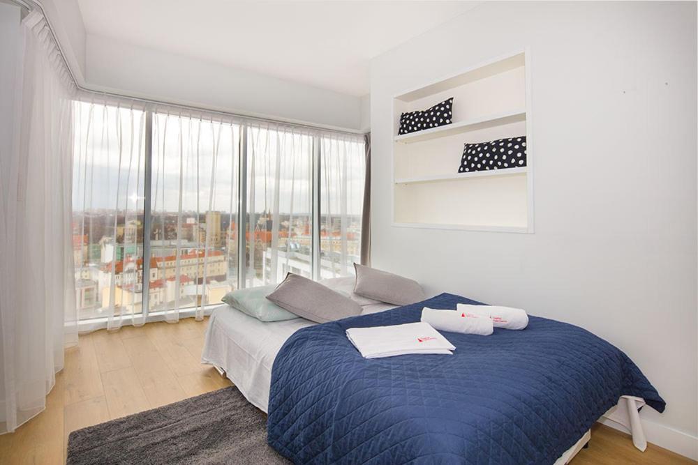 Capital Apartments - Towarowa Poznan Ngoại thất bức ảnh