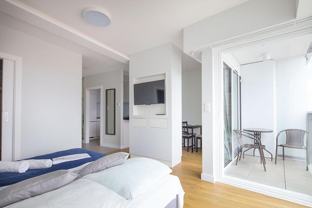 Capital Apartments - Towarowa Poznan Ngoại thất bức ảnh