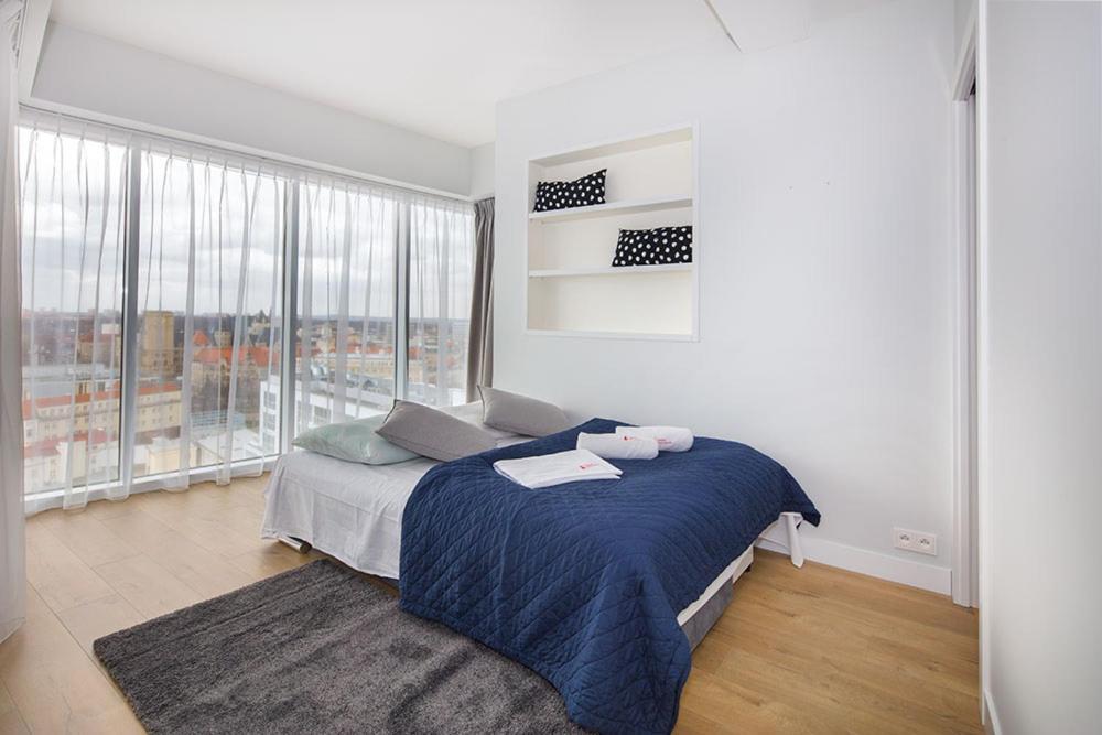 Capital Apartments - Towarowa Poznan Ngoại thất bức ảnh