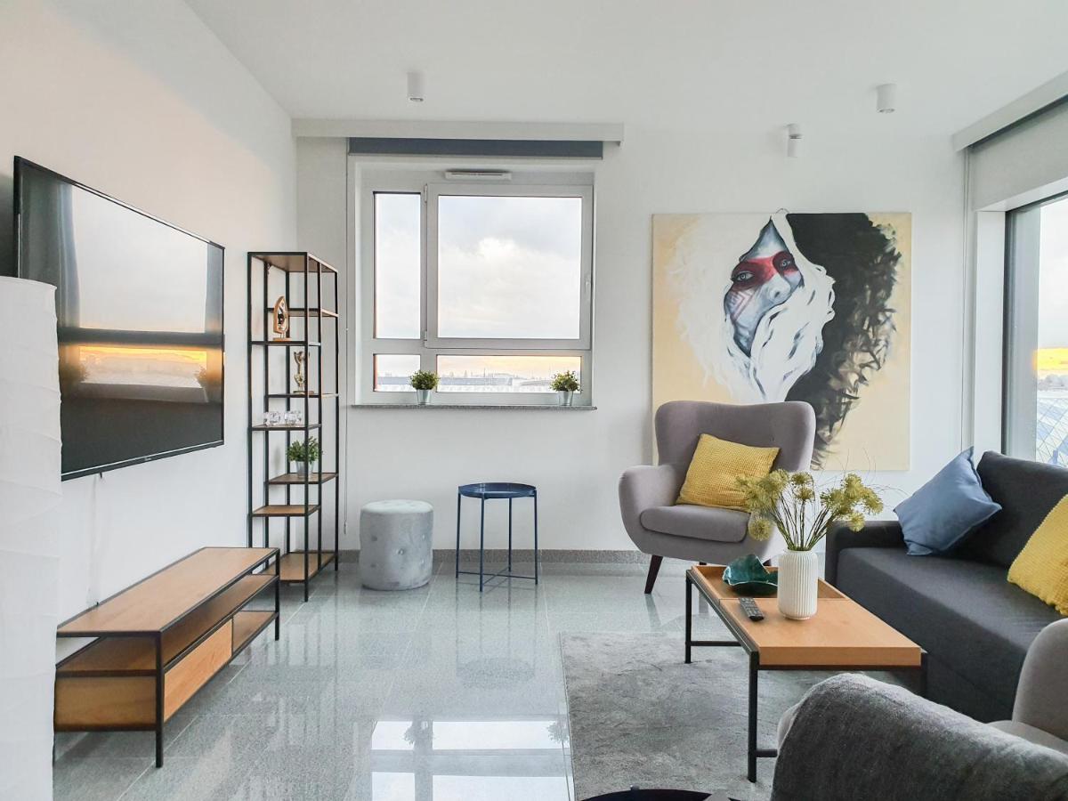 Capital Apartments - Towarowa Poznan Ngoại thất bức ảnh