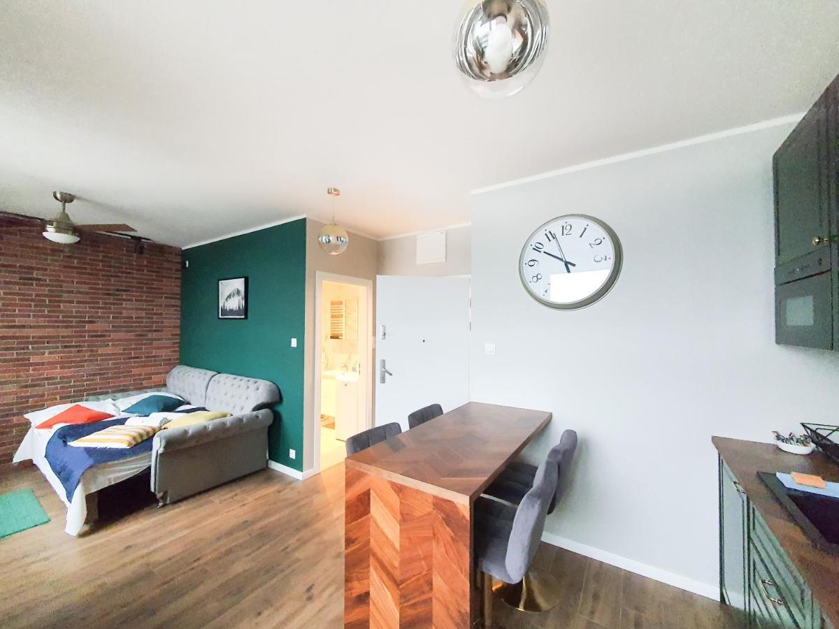 Capital Apartments - Towarowa Poznan Ngoại thất bức ảnh
