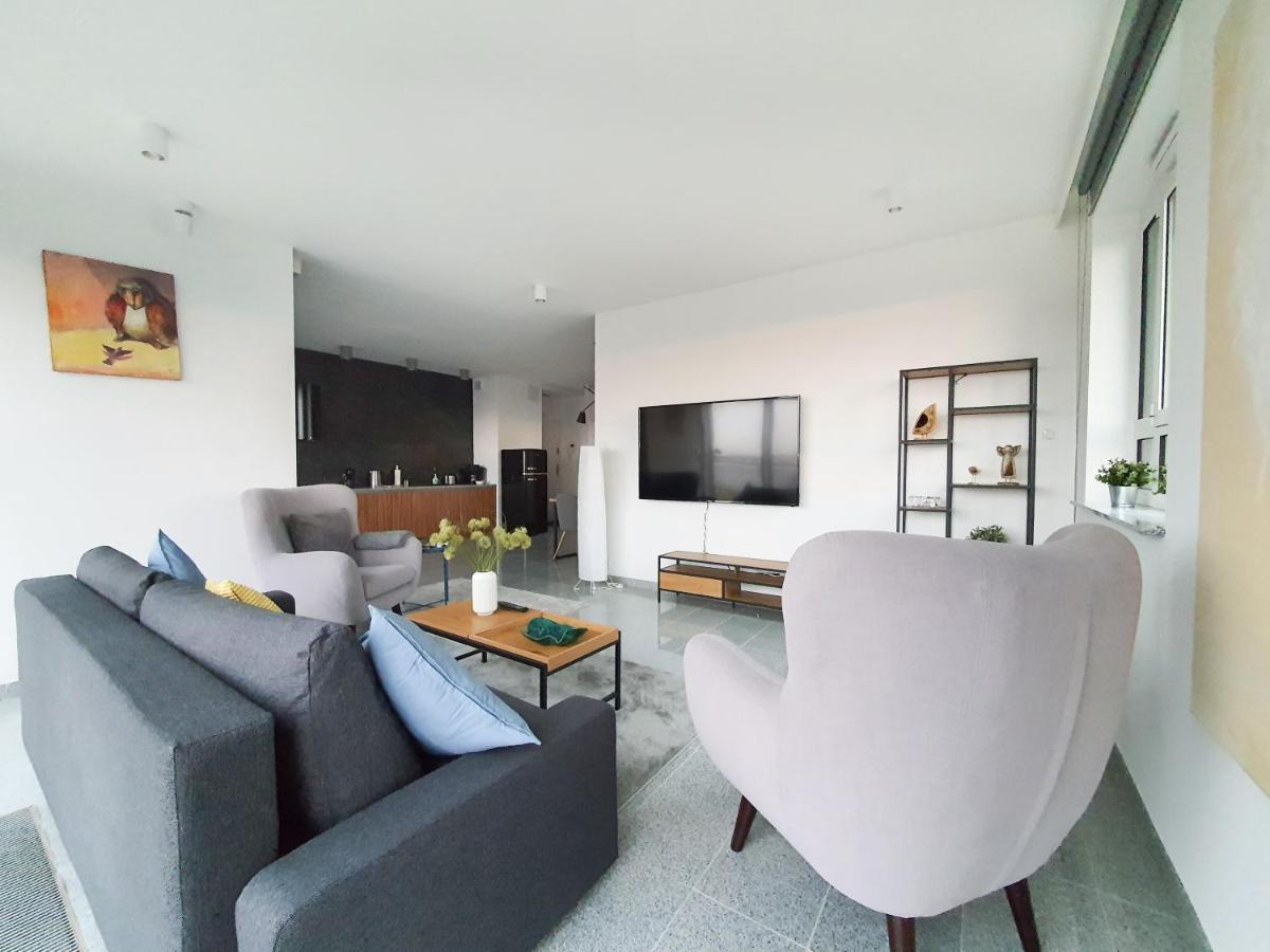 Capital Apartments - Towarowa Poznan Ngoại thất bức ảnh