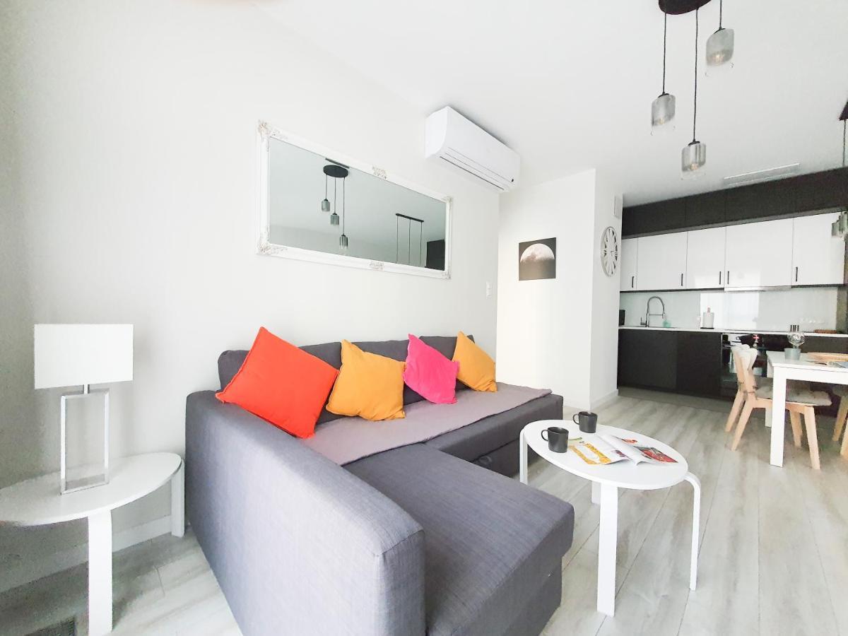 Capital Apartments - Towarowa Poznan Ngoại thất bức ảnh