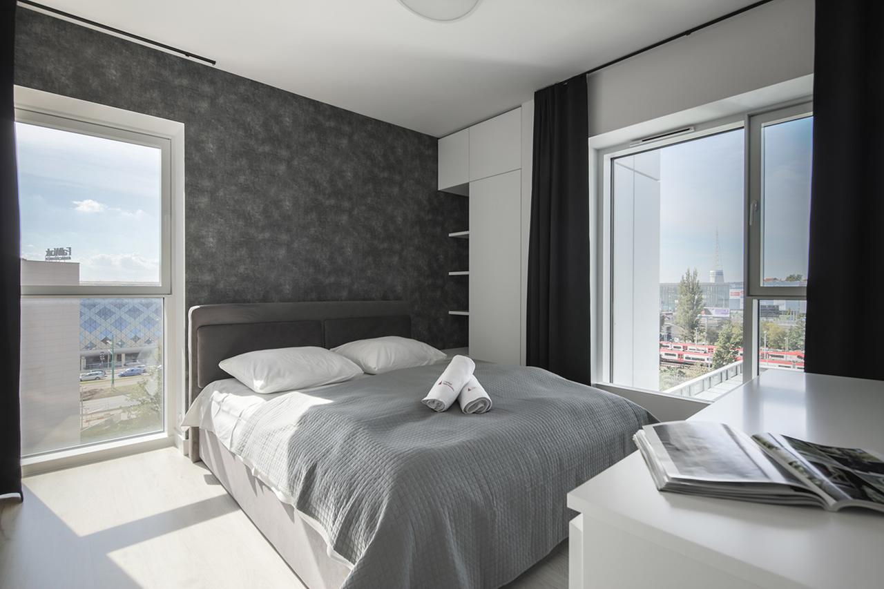 Capital Apartments - Towarowa Poznan Ngoại thất bức ảnh