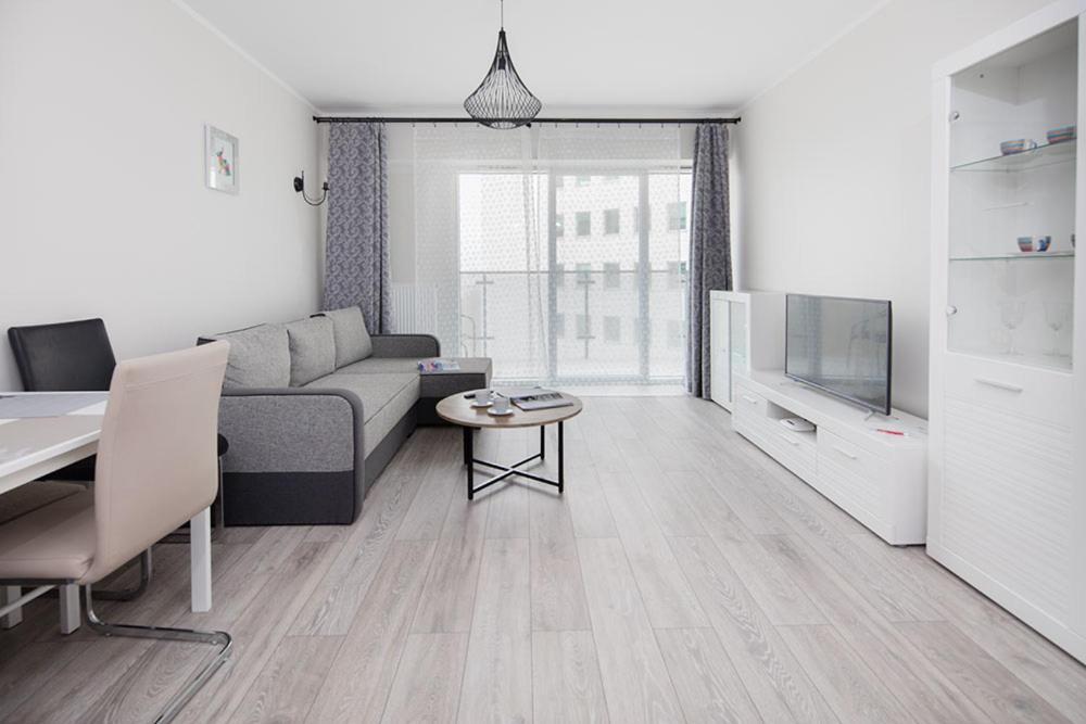 Capital Apartments - Towarowa Poznan Ngoại thất bức ảnh