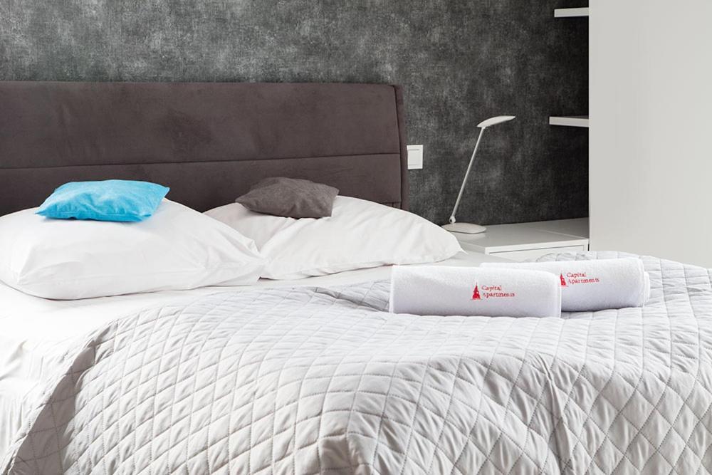 Capital Apartments - Towarowa Poznan Ngoại thất bức ảnh